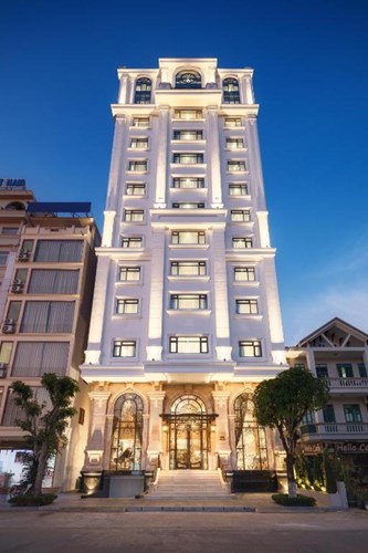 D'Lecia Hotel